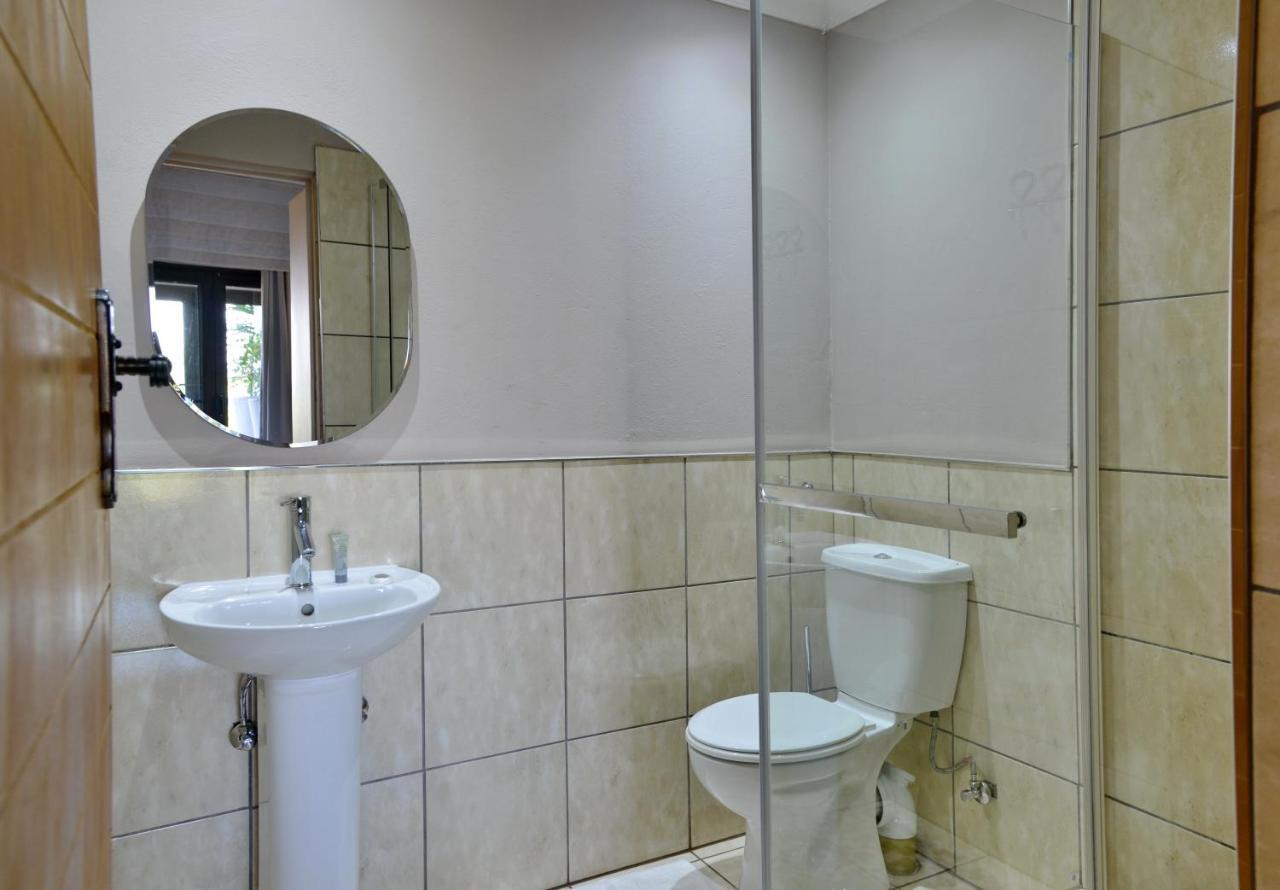 Annie's Boutique Guesthouse&Garden Spa Hartbeespoort Extérieur photo