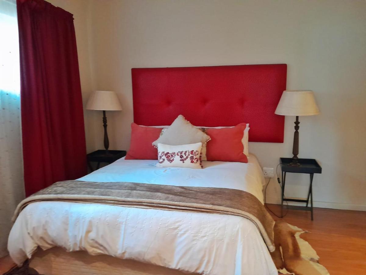 Annie's Boutique Guesthouse&Garden Spa Hartbeespoort Extérieur photo