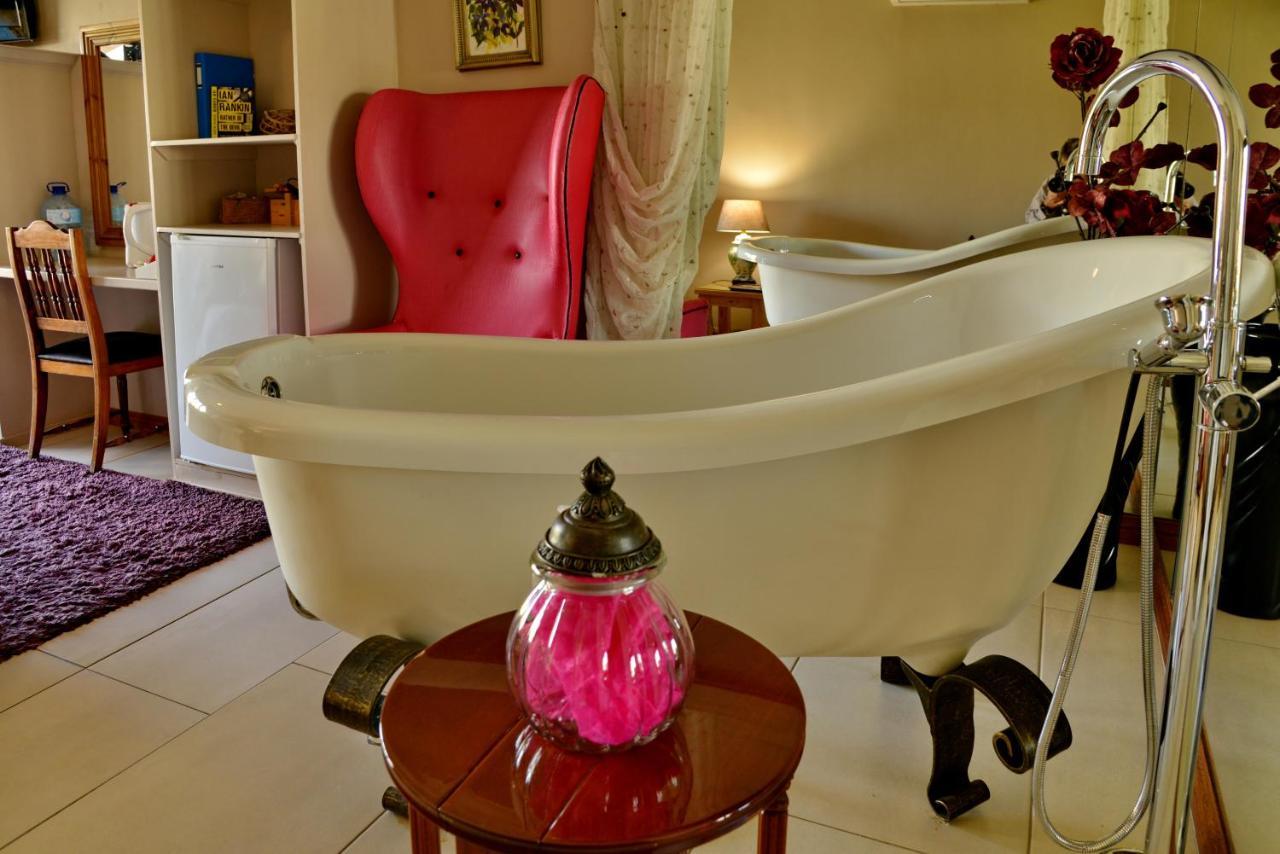 Annie's Boutique Guesthouse&Garden Spa Hartbeespoort Extérieur photo