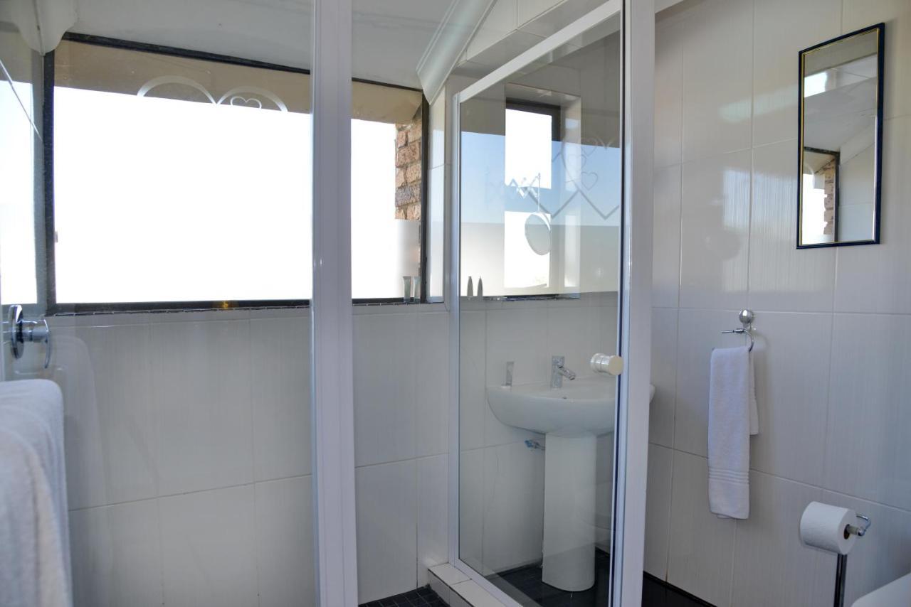 Annie's Boutique Guesthouse&Garden Spa Hartbeespoort Extérieur photo