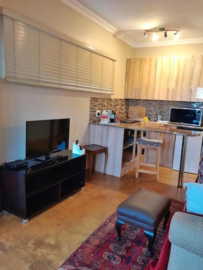 Annie's Boutique Guesthouse&Garden Spa Hartbeespoort Extérieur photo