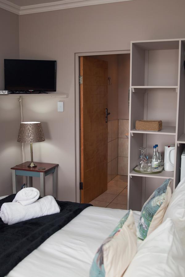 Annie's Boutique Guesthouse&Garden Spa Hartbeespoort Extérieur photo