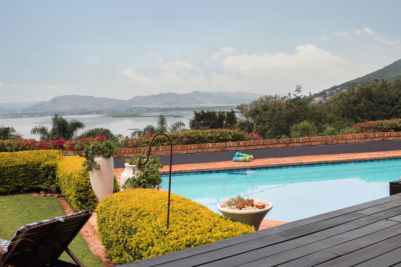 Annie's Boutique Guesthouse&Garden Spa Hartbeespoort Extérieur photo