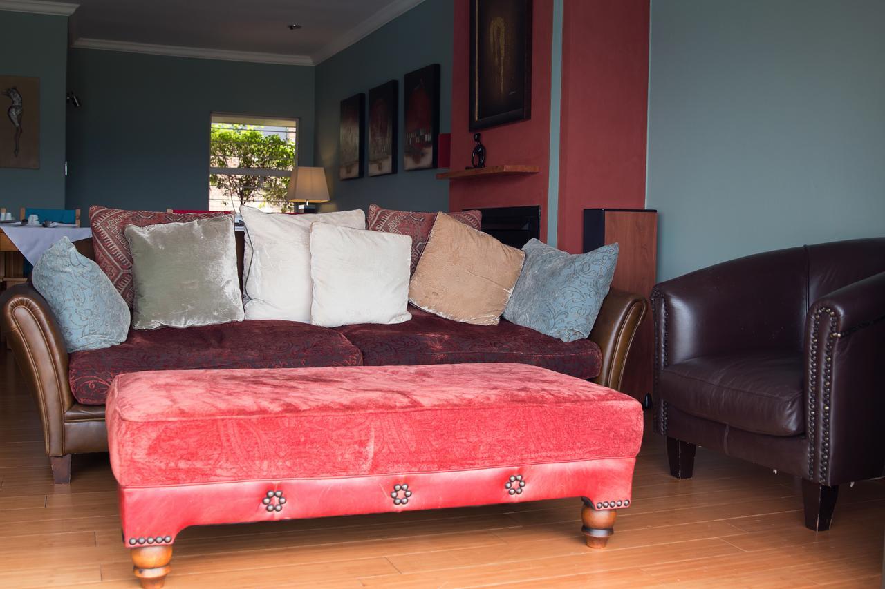 Annie's Boutique Guesthouse&Garden Spa Hartbeespoort Extérieur photo